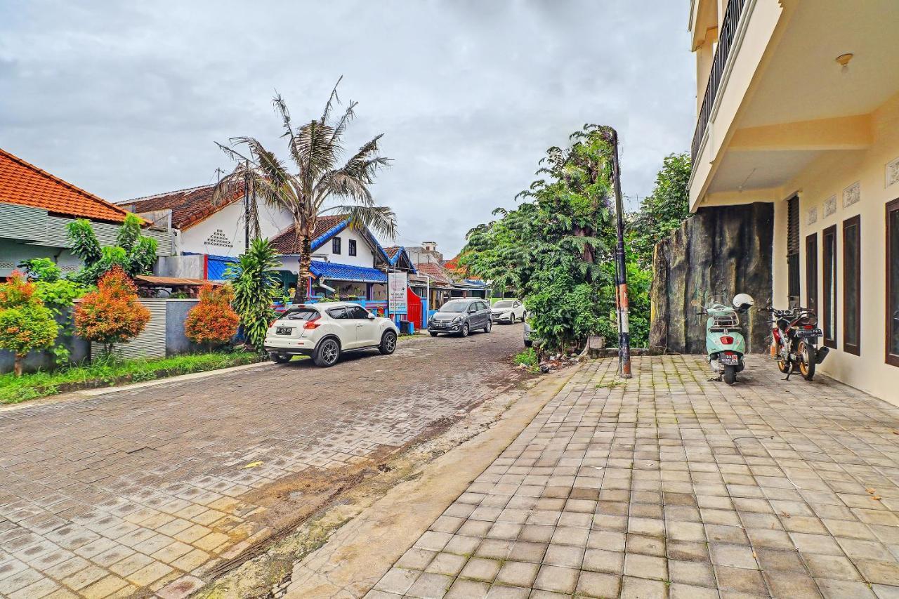 Oyo 91864 Holistic Stay Jimbaran Zewnętrze zdjęcie